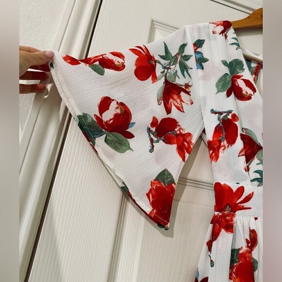 J for Justify Maxi Dress Shorts Romper Size M White Floral Romantic Bell Sleeve - Picture 3 of 8